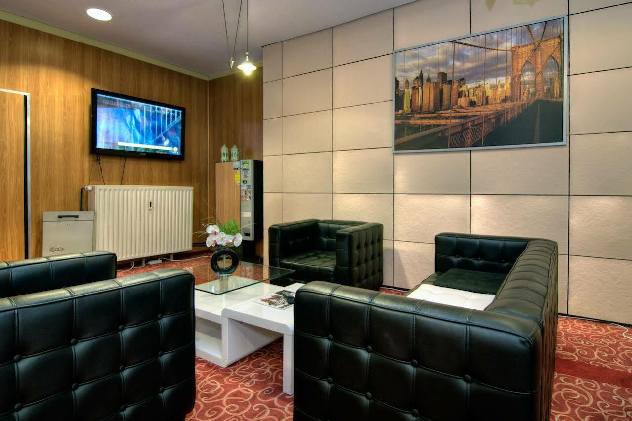 City Hotel レックリングハウゼン エクステリア 写真